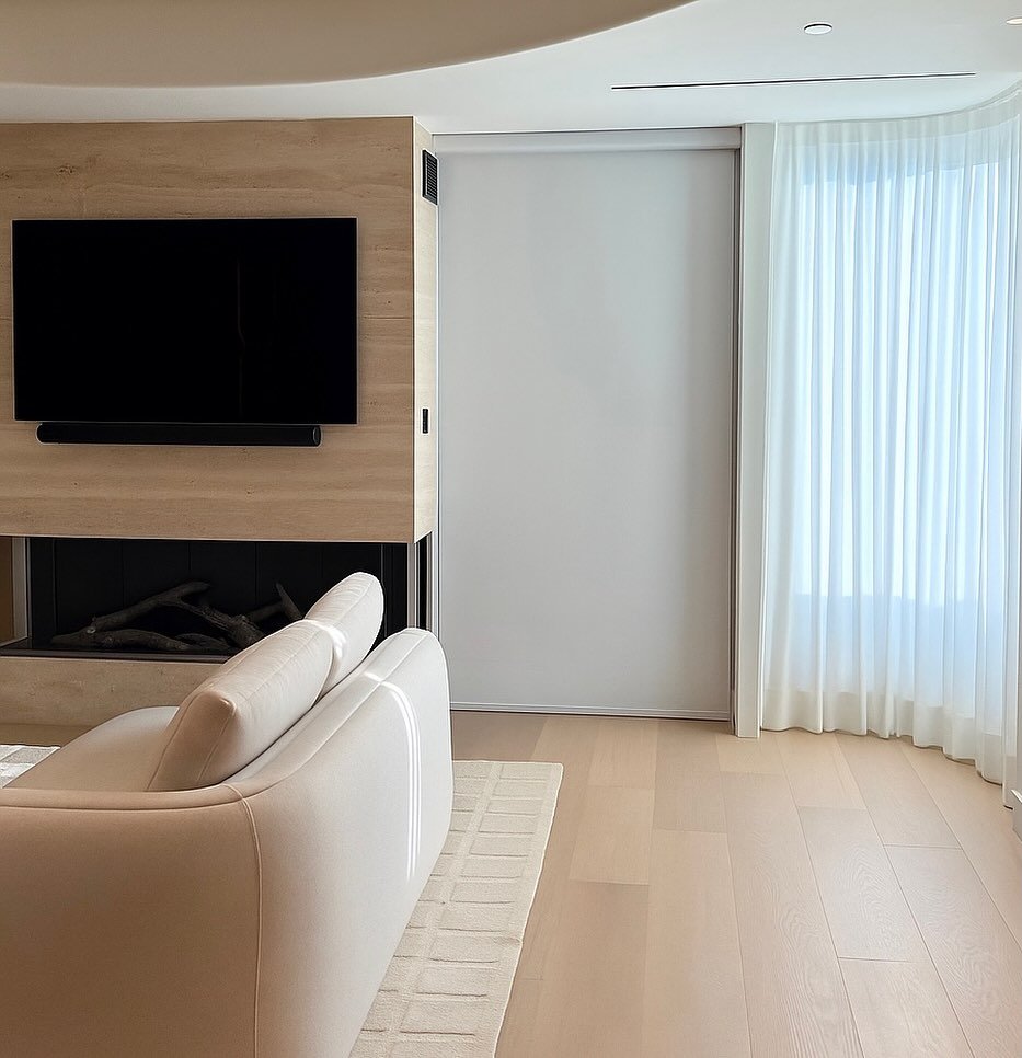 17935225823983284 Custom motorized roller shades for home in Orange County